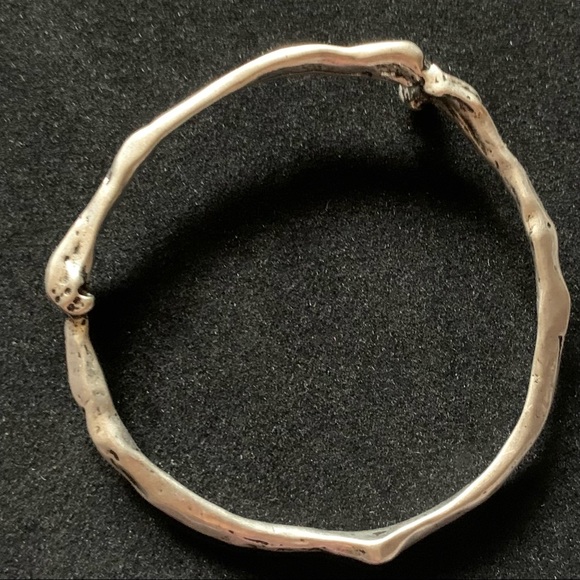 NEW LOW LUV x Erin Wasson Silver Bone Stack Bracelet - Picture 5 of 16